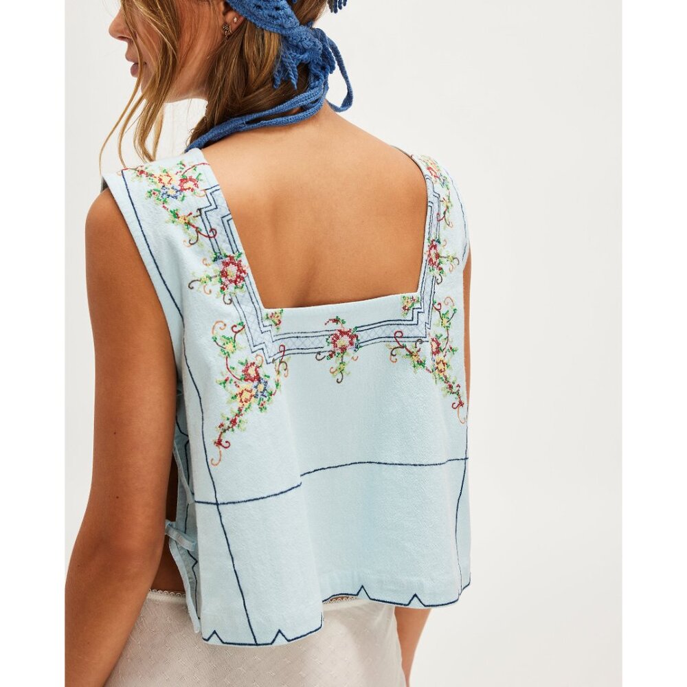 NWT Free People Light Blue Embroidered Square Neck Tank - Picture 2 of 8
